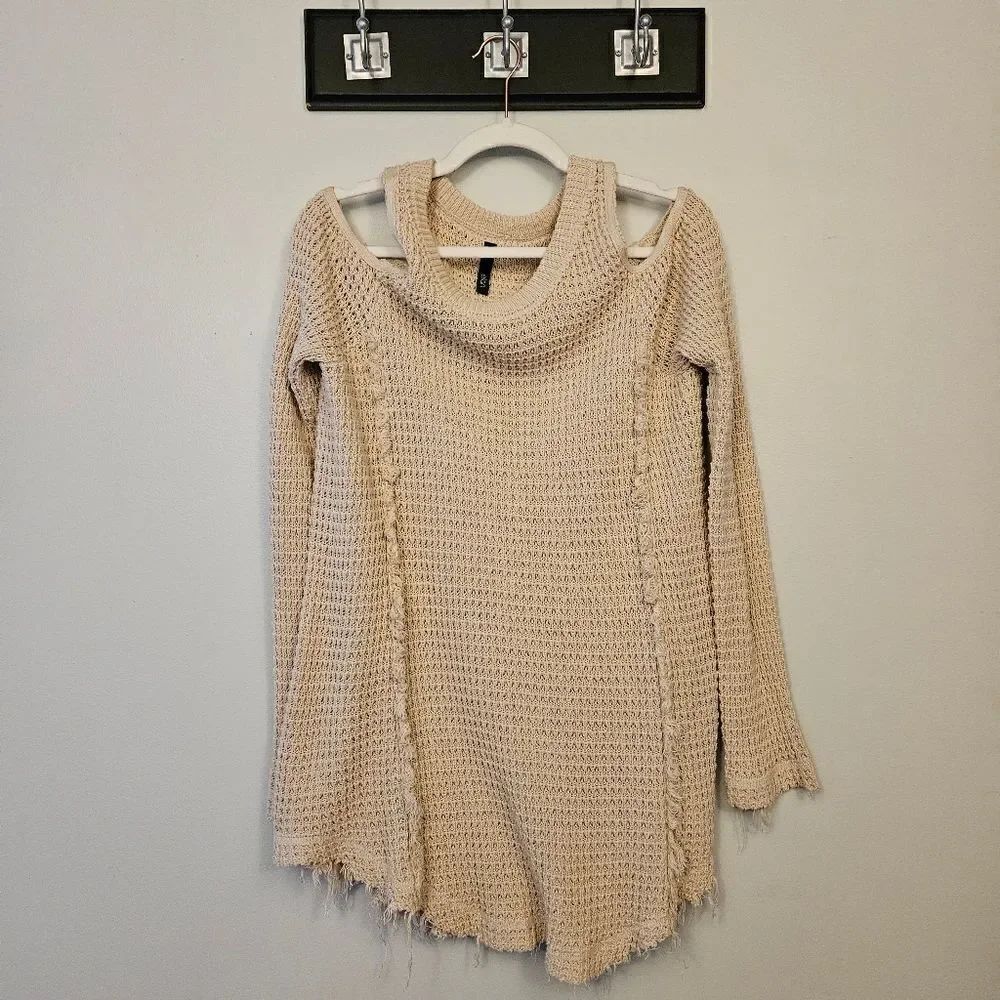 Elan Cold Shoulder Sweater - Picture 3 of 7